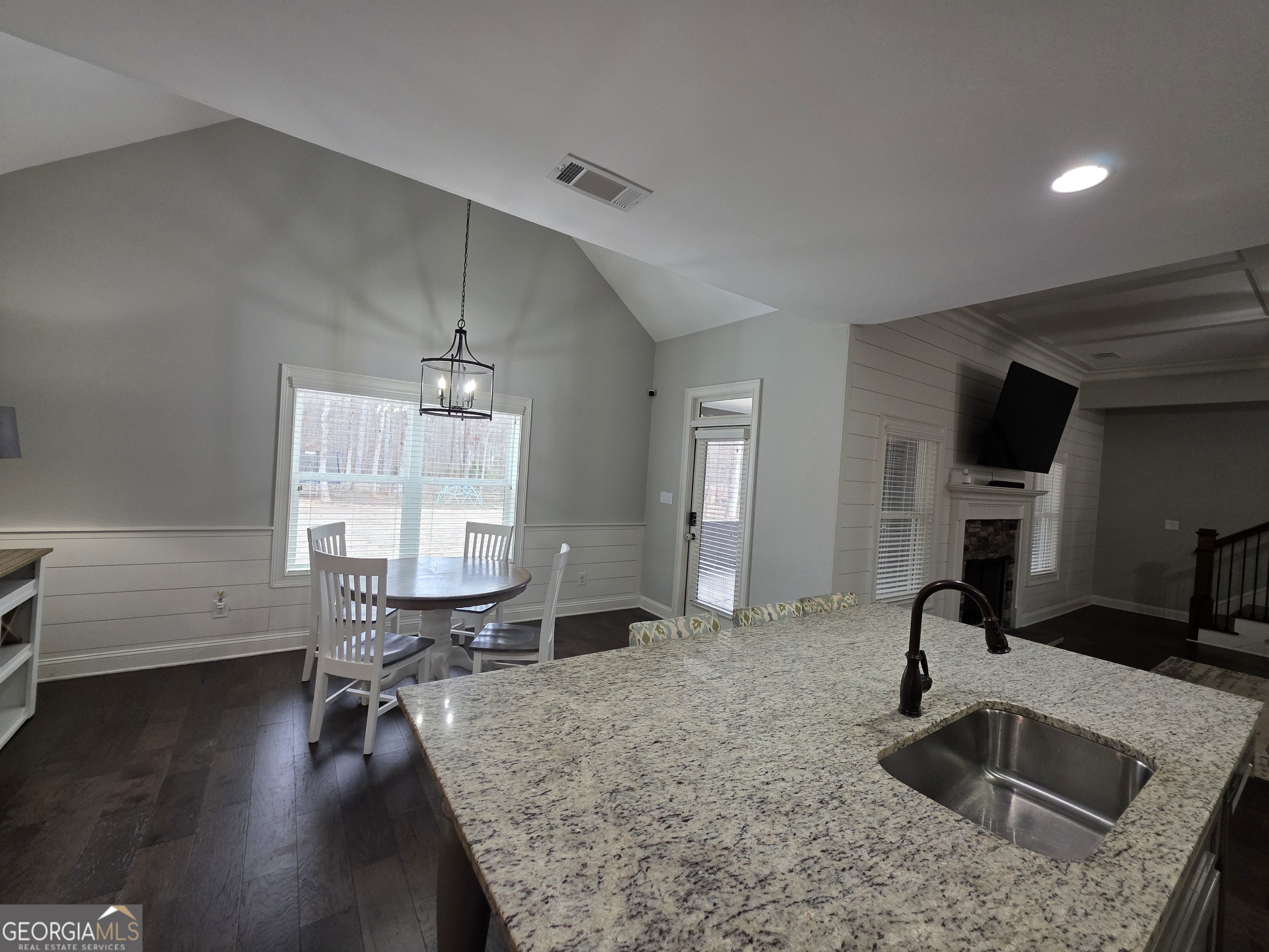 92 Gordon Oaks Way