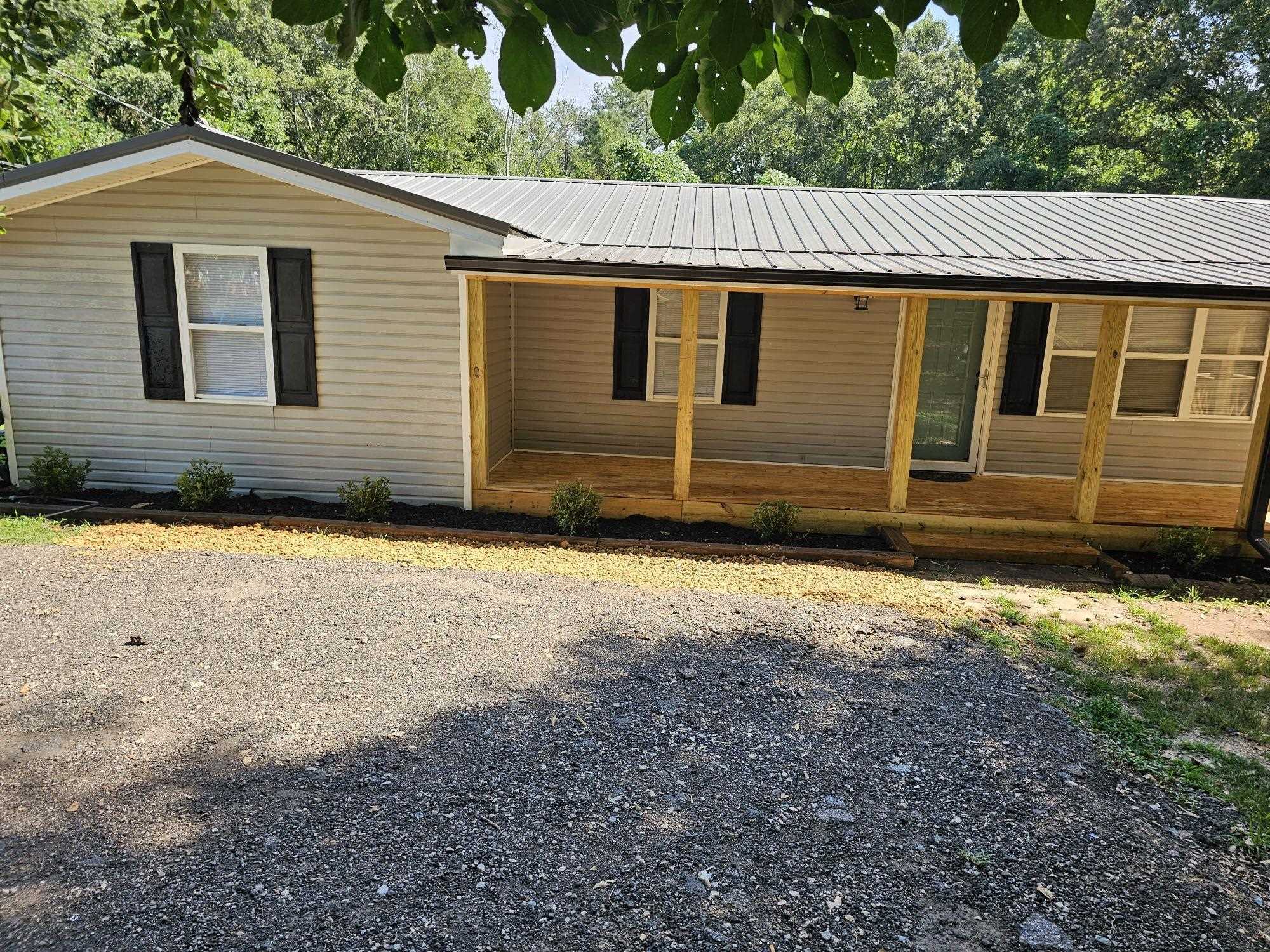 11 East Magnolia Drive