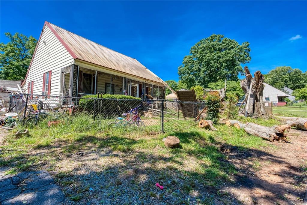 27 E Kimble Street