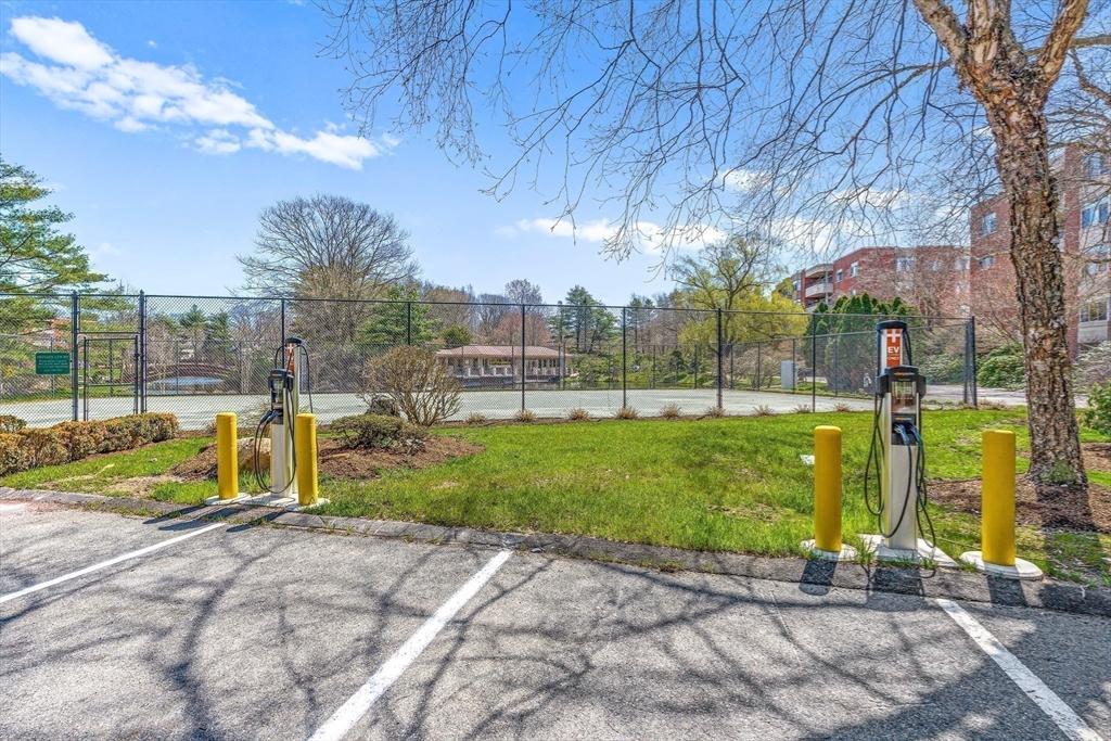 99 Florence Street # 4B Unit: 10-4B