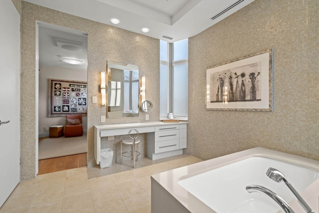 99 Florence Street # 4B Unit: 10-4B