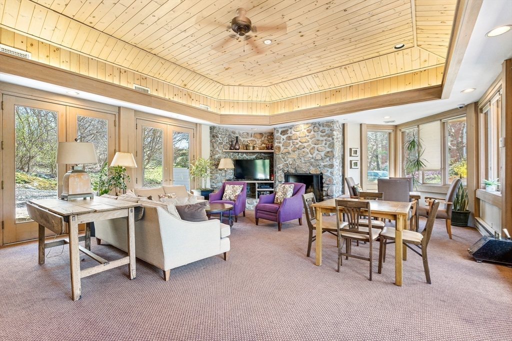 99 Florence Street # 4B Unit: 10-4B