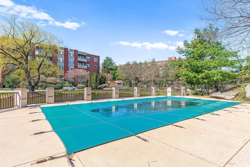 99 Florence Street # 4B Unit: 10-4B