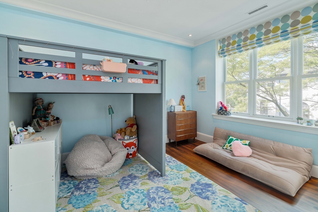 232 Summit Avenue # A5