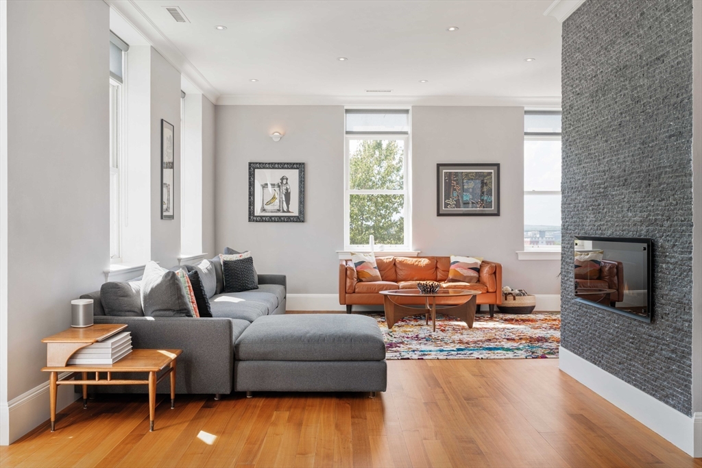 232 Summit Avenue # A5