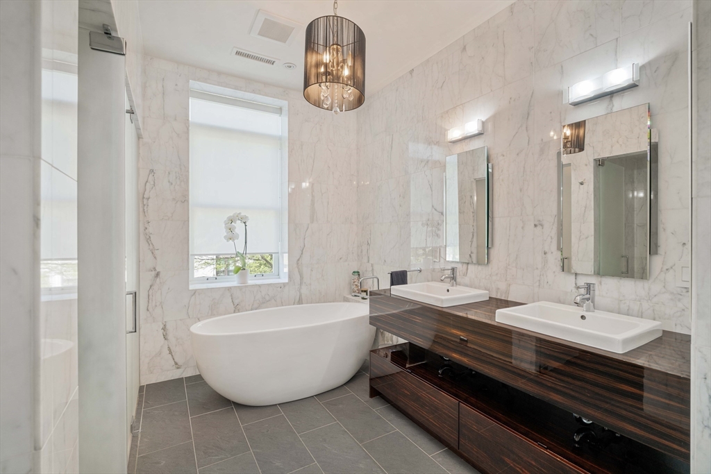 232 Summit Avenue # A5