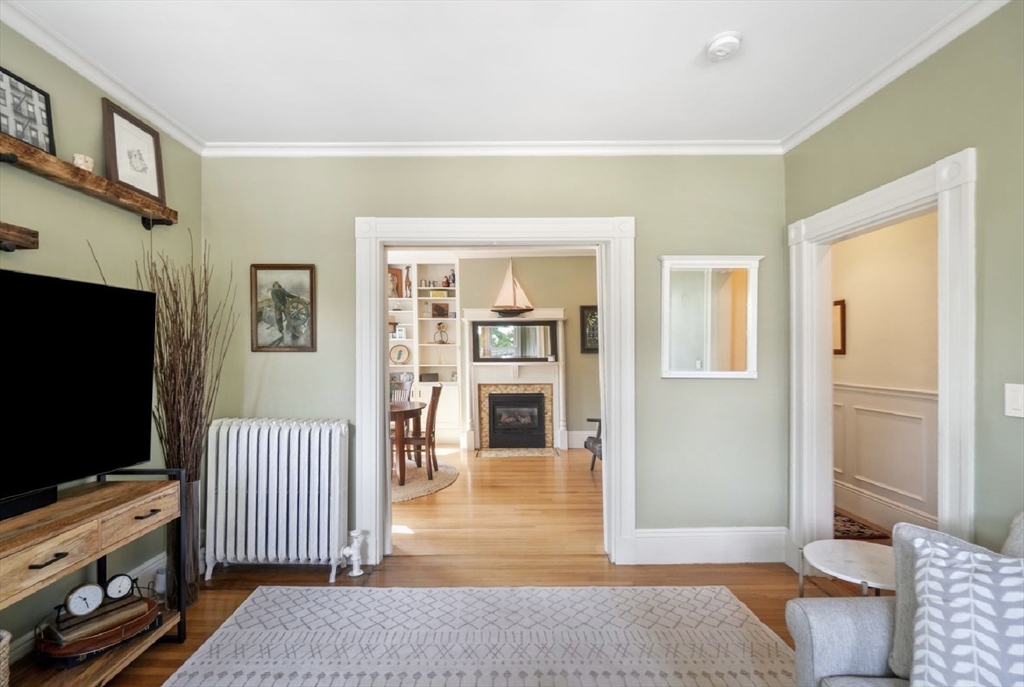 28 Downer Avenue # 1