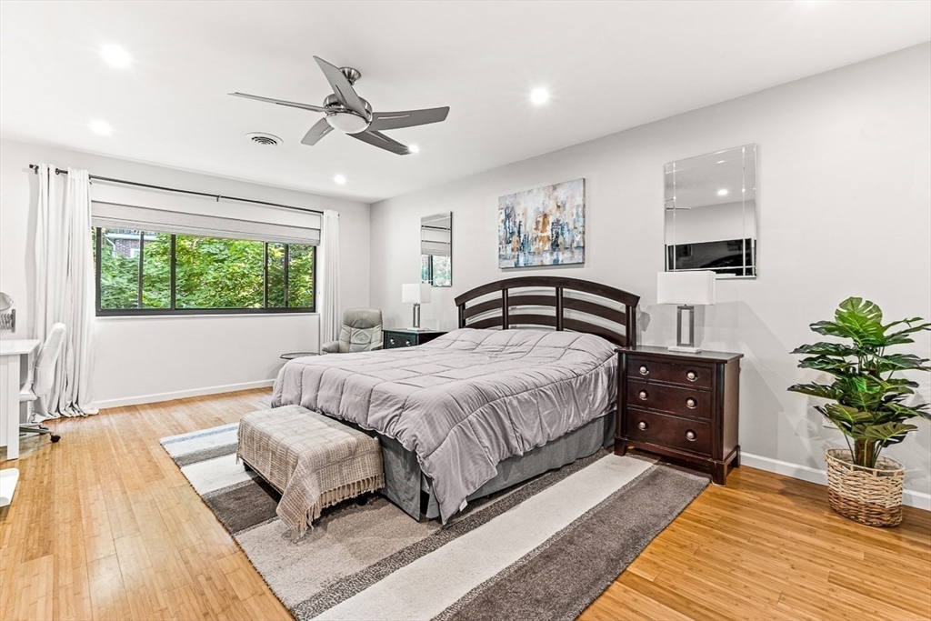 209 Commonwealth Ave Unit: PD