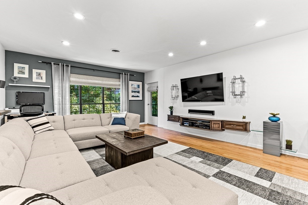 209 Commonwealth Ave Unit: PD