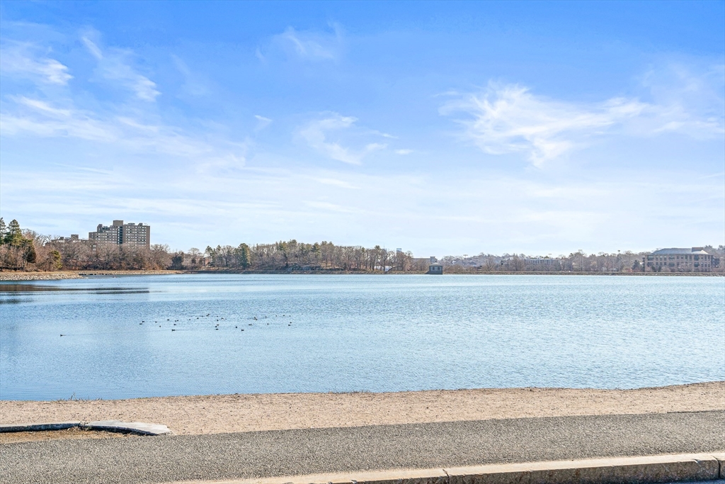 1990 Commonwealth # 6