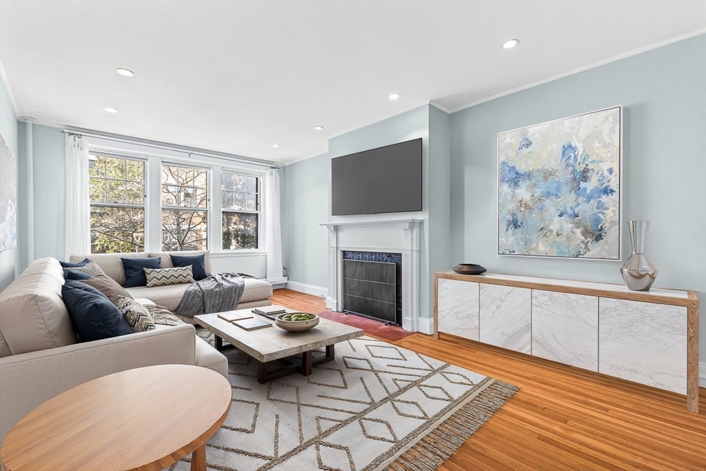 1986 Commonwealth # 1