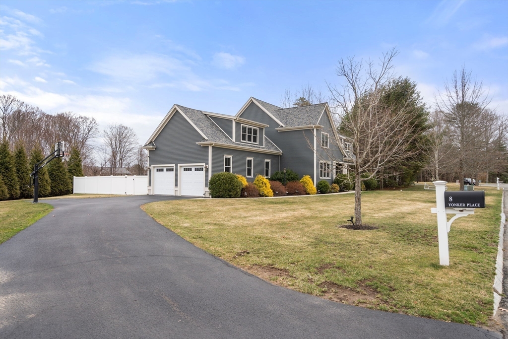8 Yonker Pl