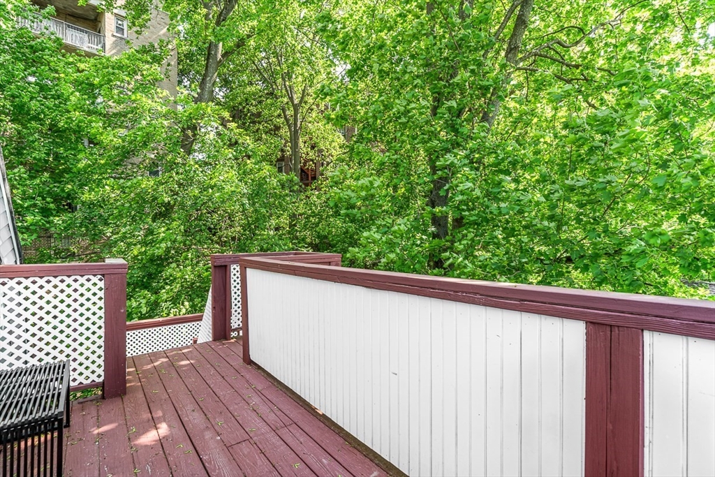 7-9 Leamington Rd # 4