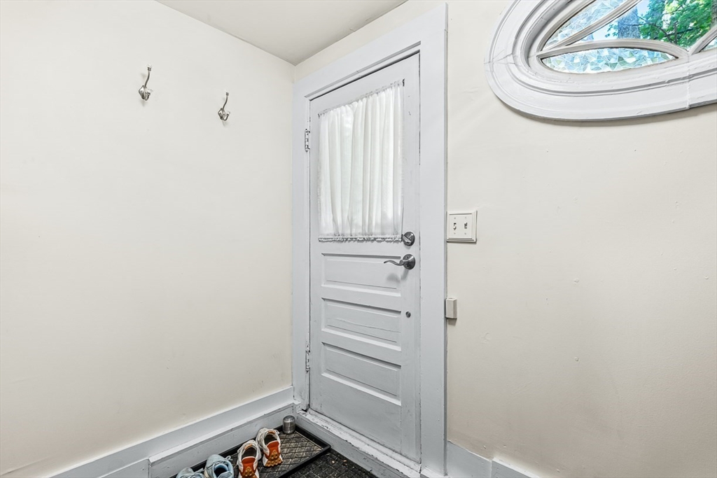 7-9 Leamington Rd # 4