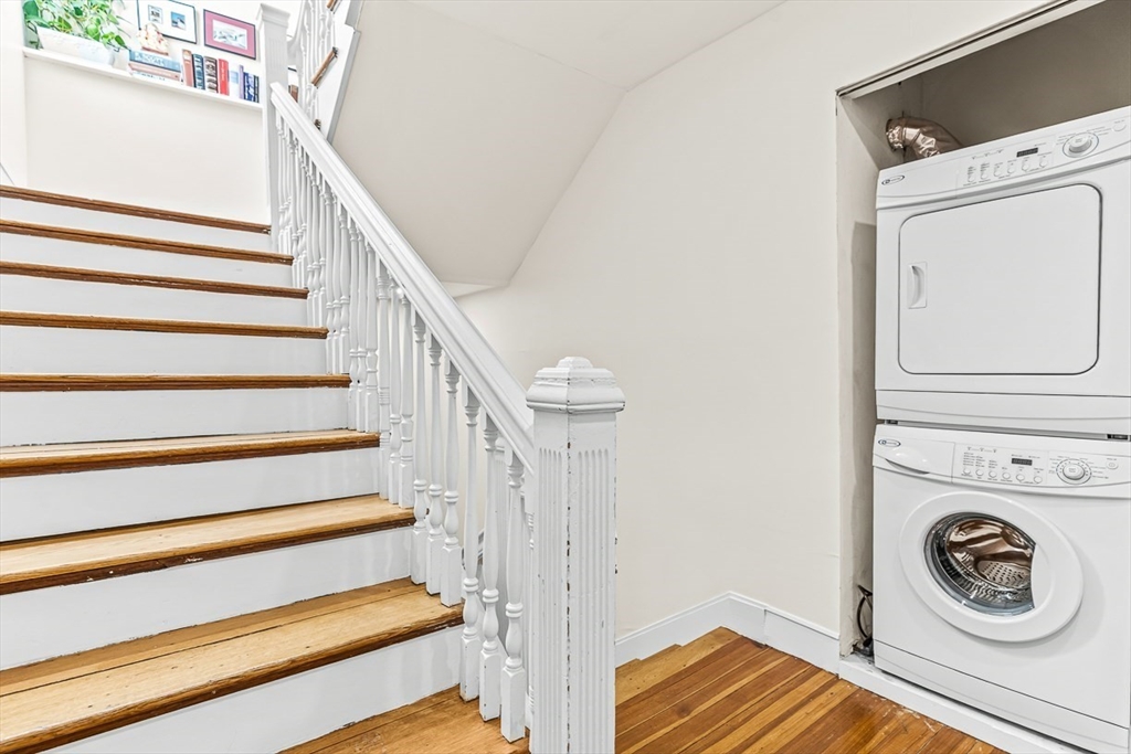 7-9 Leamington Rd # 4