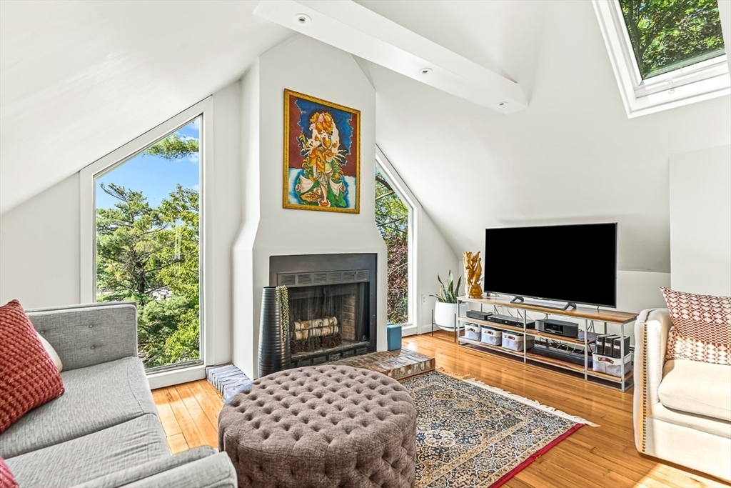 7-9 Leamington Rd # 4