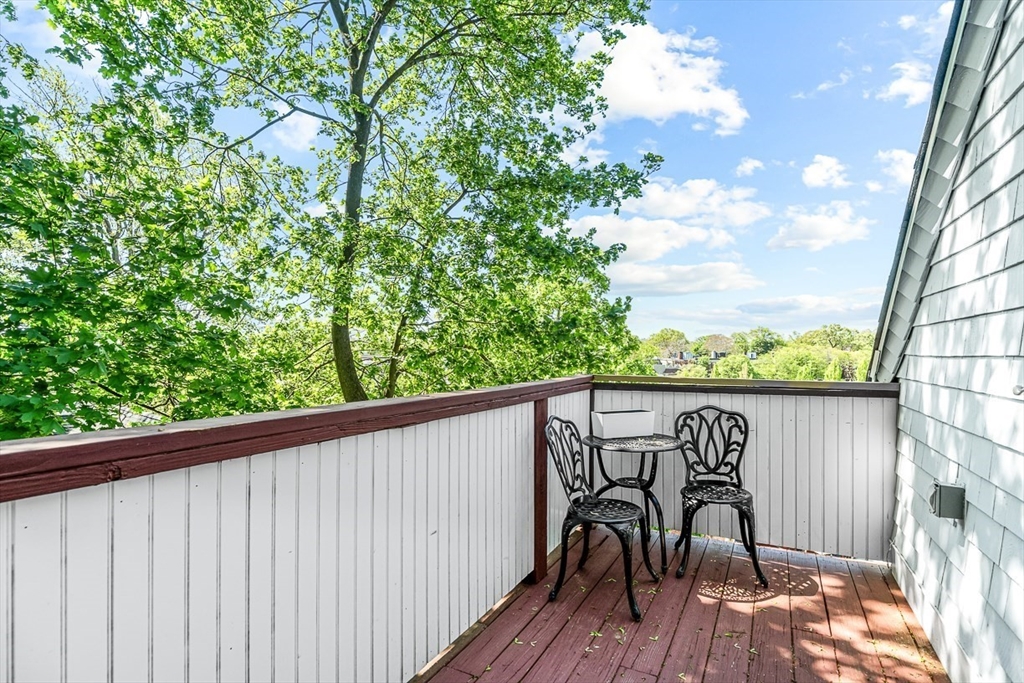 7-9 Leamington Rd # 4