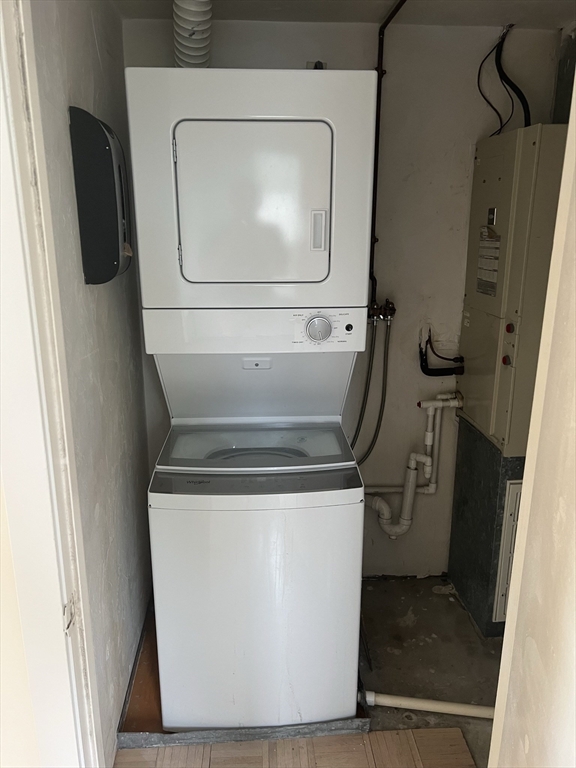 121 Longwood Ave # 4B