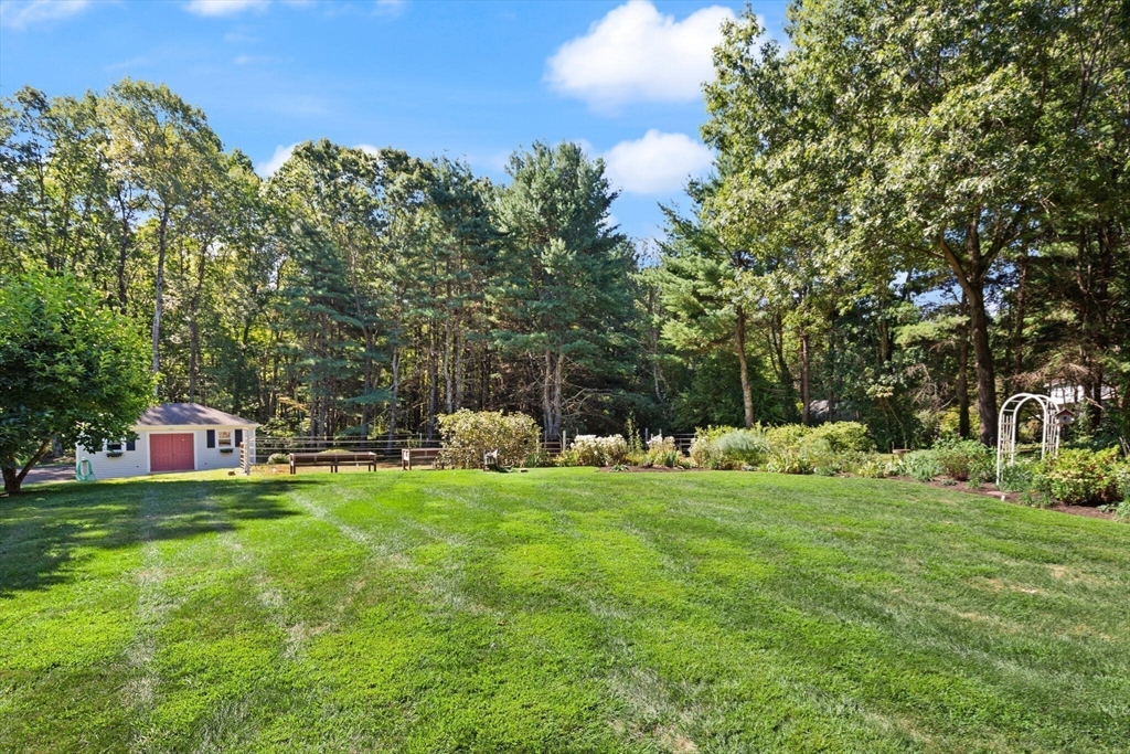 9 Bogastow Circle
