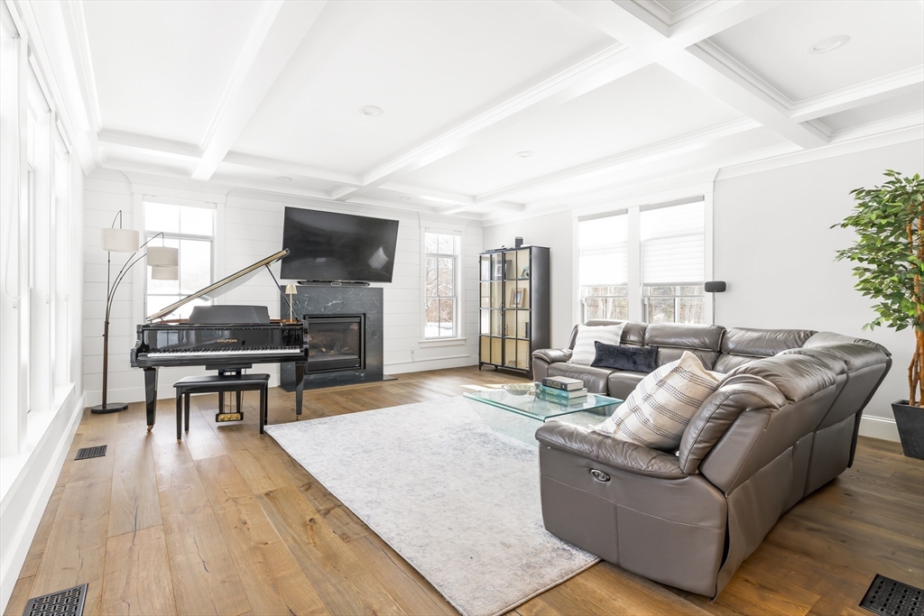 303 Eliot St
