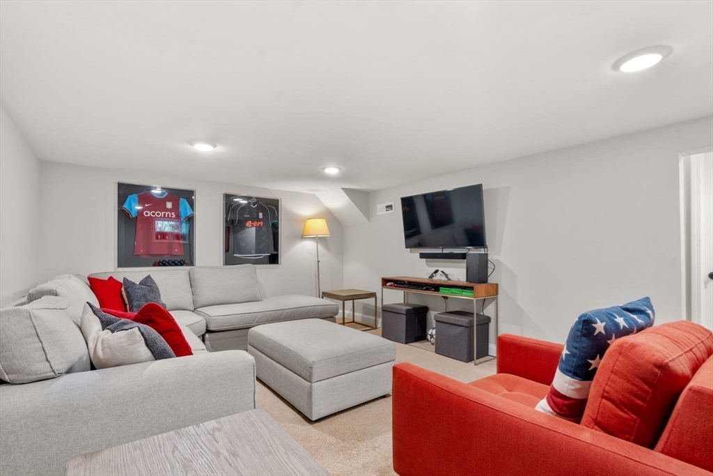 10 Lincoln Street # 10