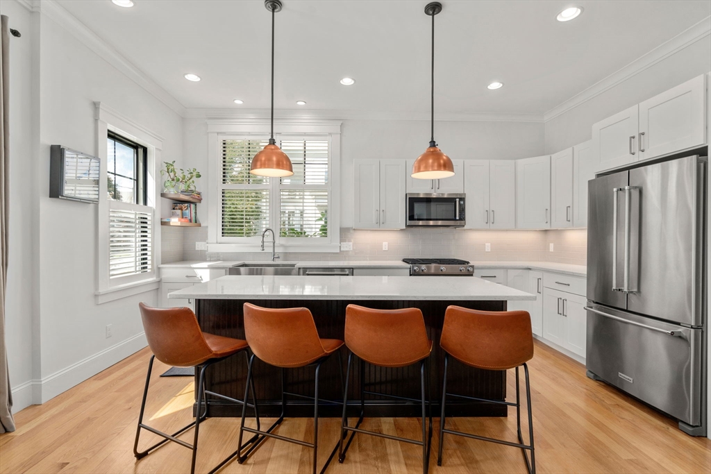 10 Lincoln Street # 10