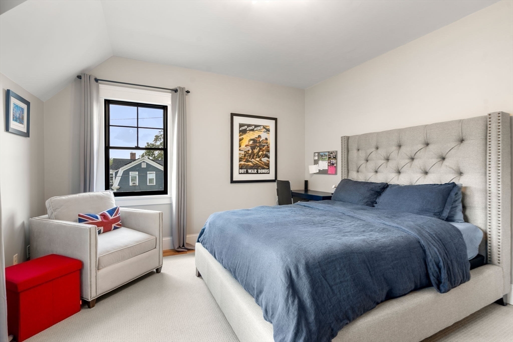 10 Lincoln Street # 10