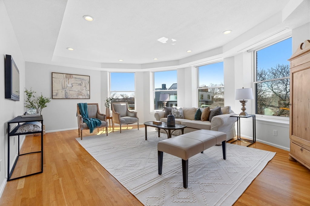 25 Marion St # 46