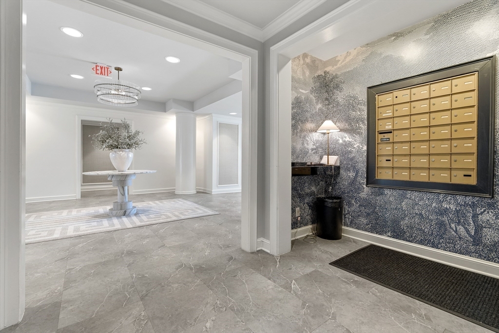 25 Marion St # 46