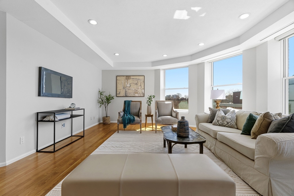 25 Marion St # 46