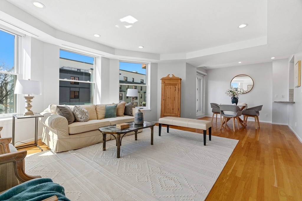 25 Marion St # 46