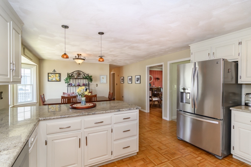36 Bubbling Brook Rd