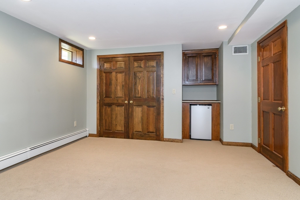 36 Bubbling Brook Rd