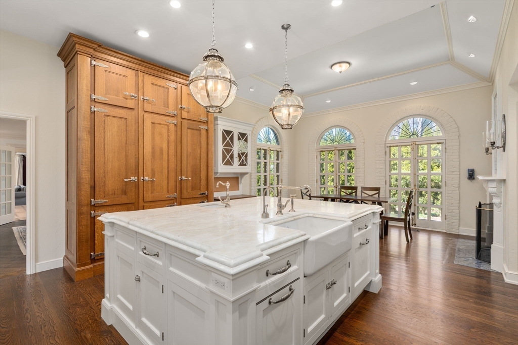 11 Scotch Pine Cir