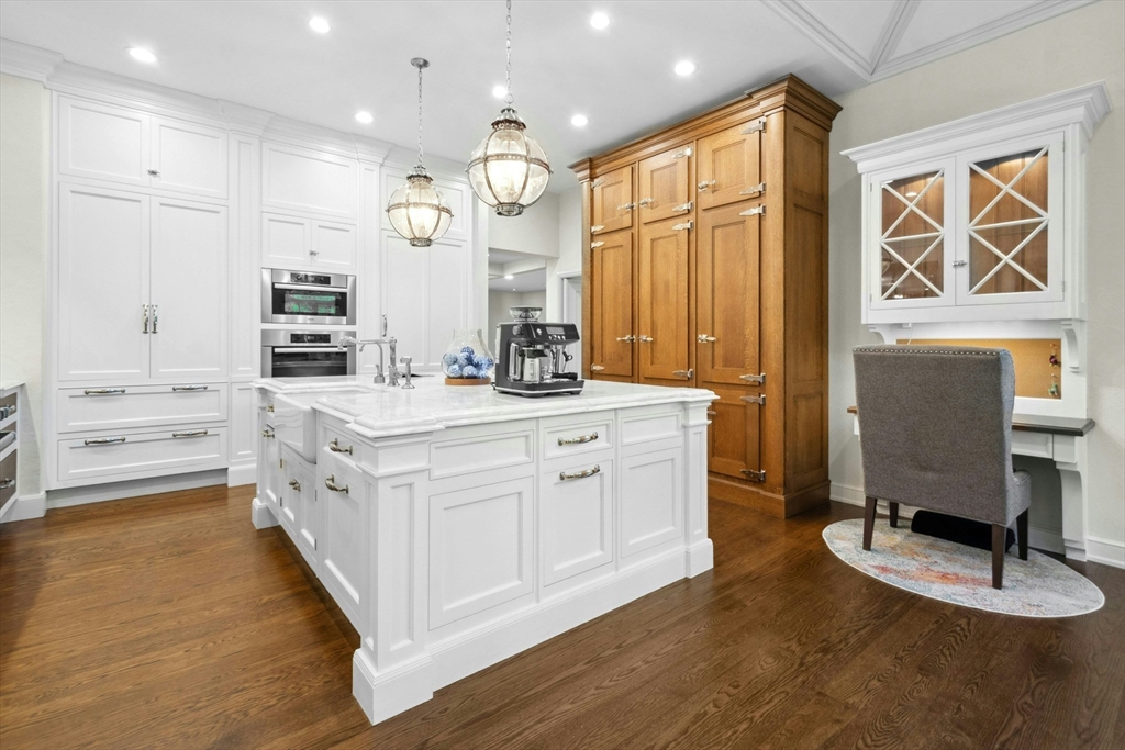 11 Scotch Pine Cir