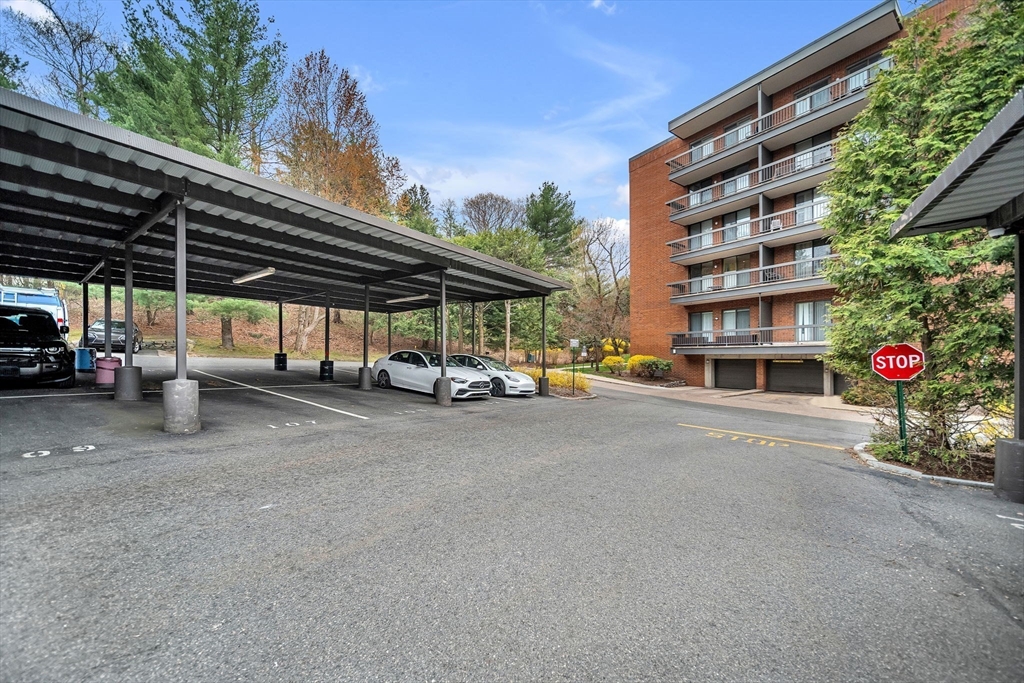 210 Nahanton St # 417