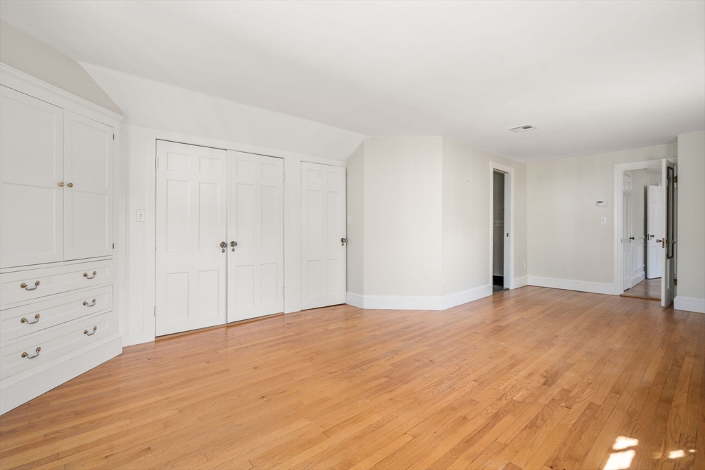 22 Lafayette Cir