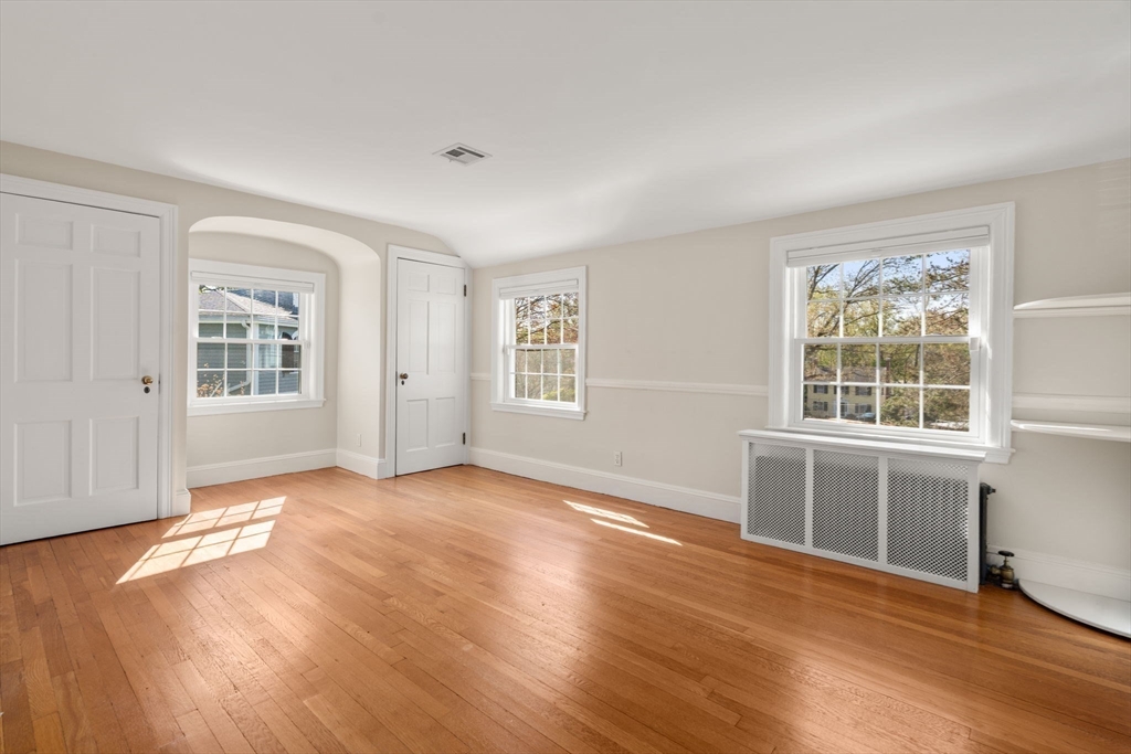 22 Lafayette Cir