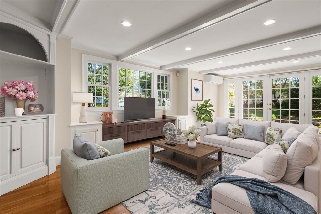 22 Lafayette Cir