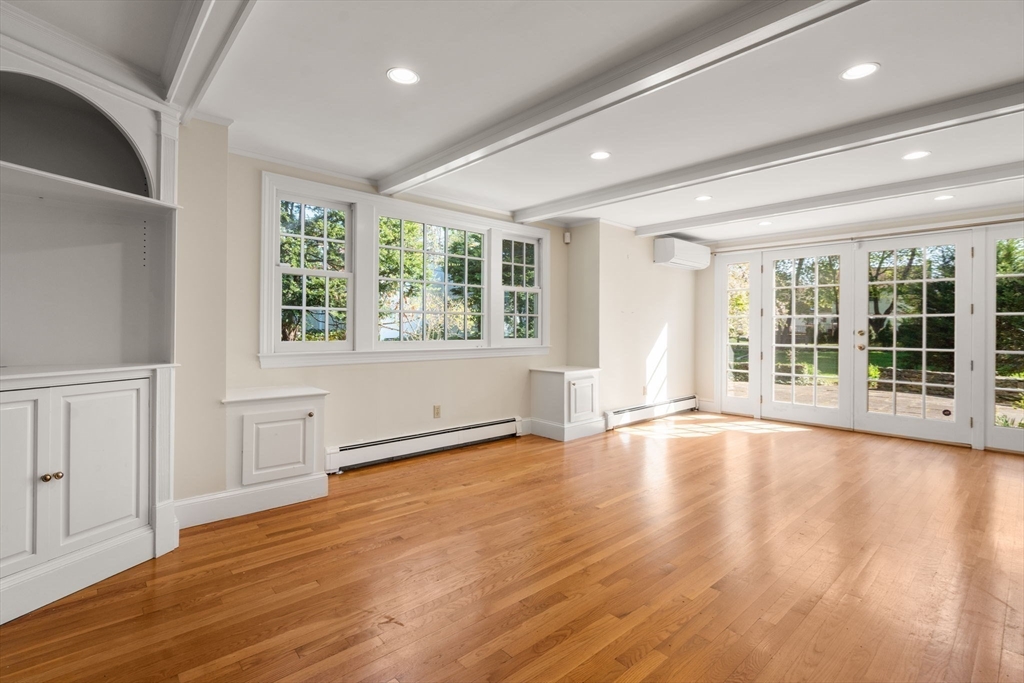 22 Lafayette Cir