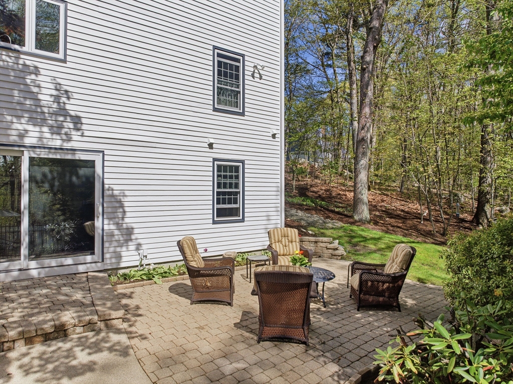 8 Valleywood Rd