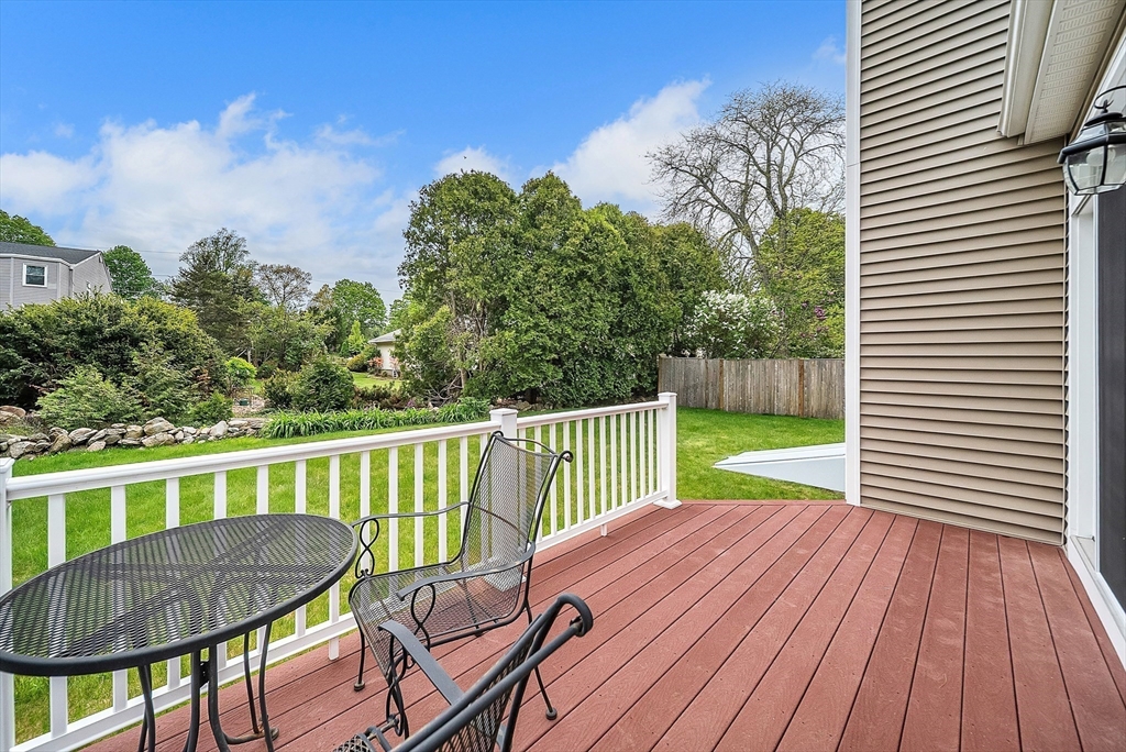 17 Russell Rd