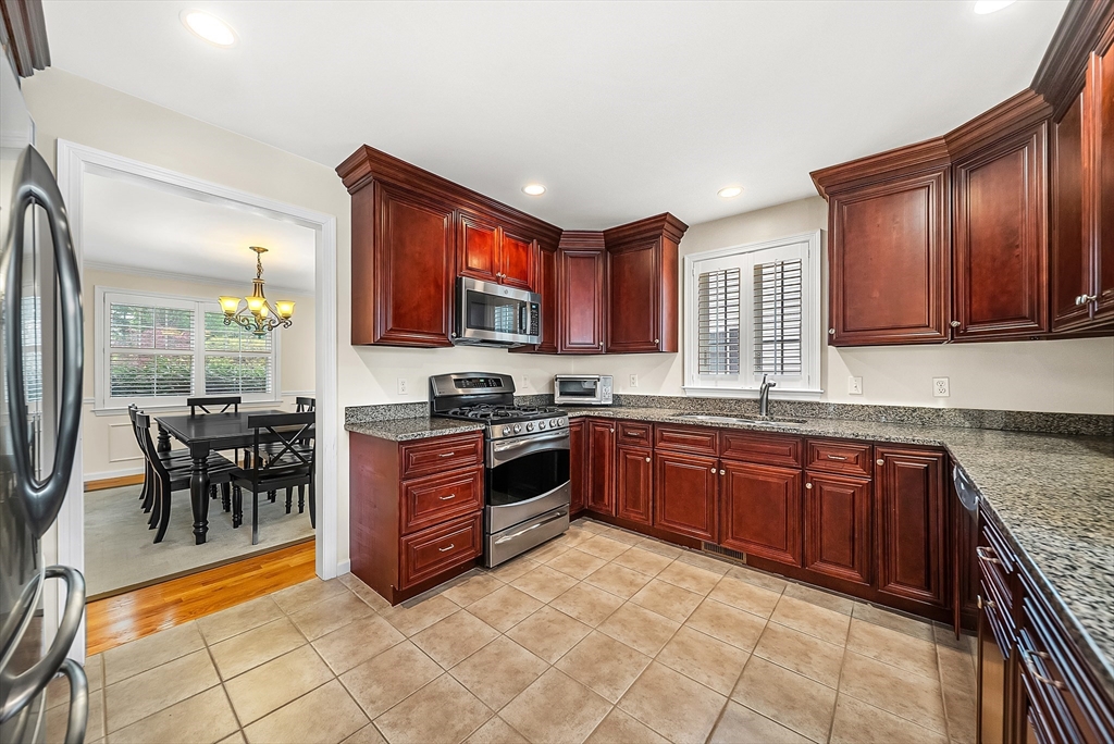 17 Russell Rd