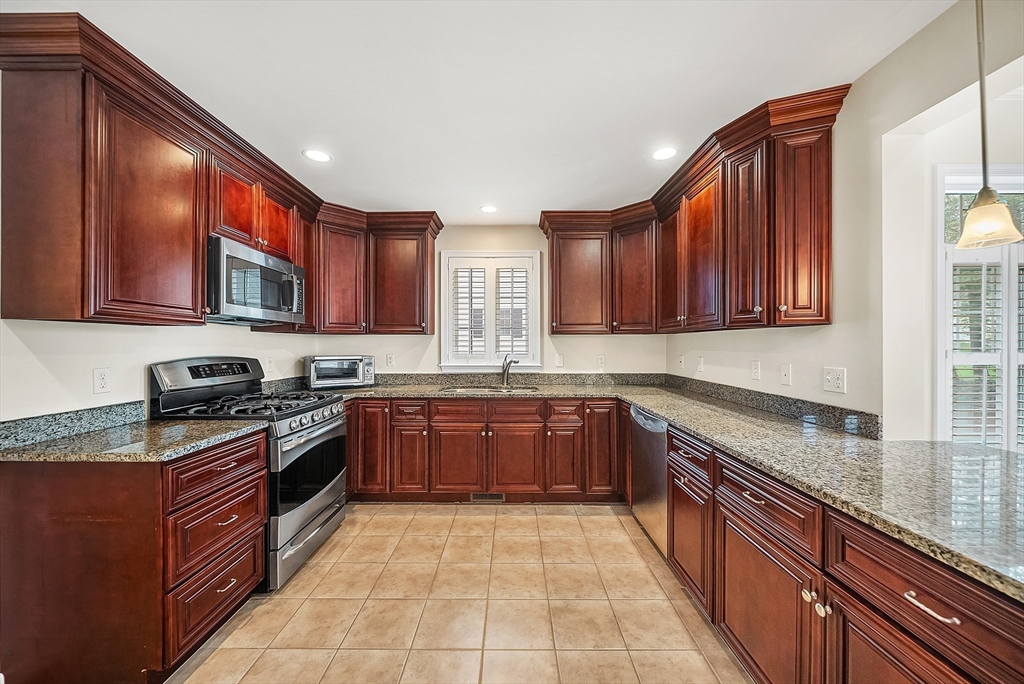 17 Russell Rd