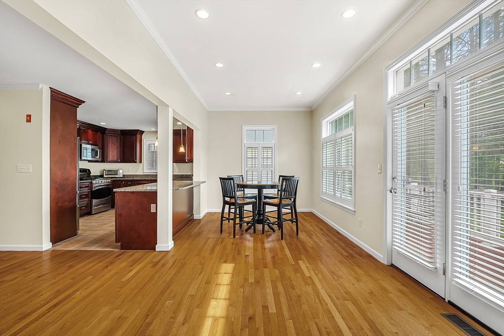 17 Russell Rd
