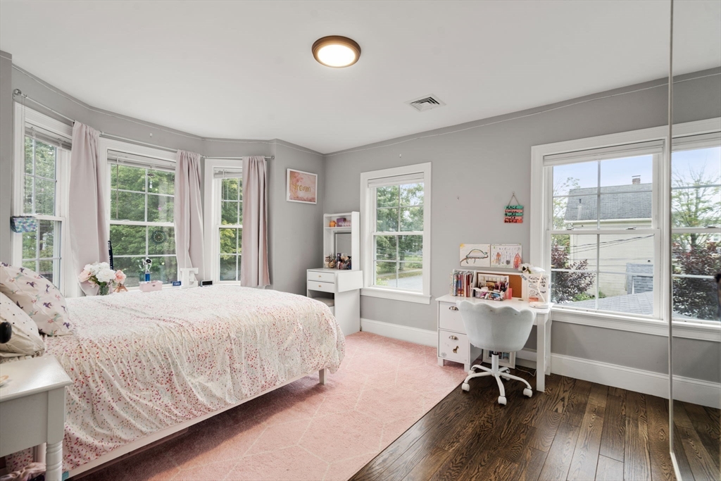 14 Adams St # 14