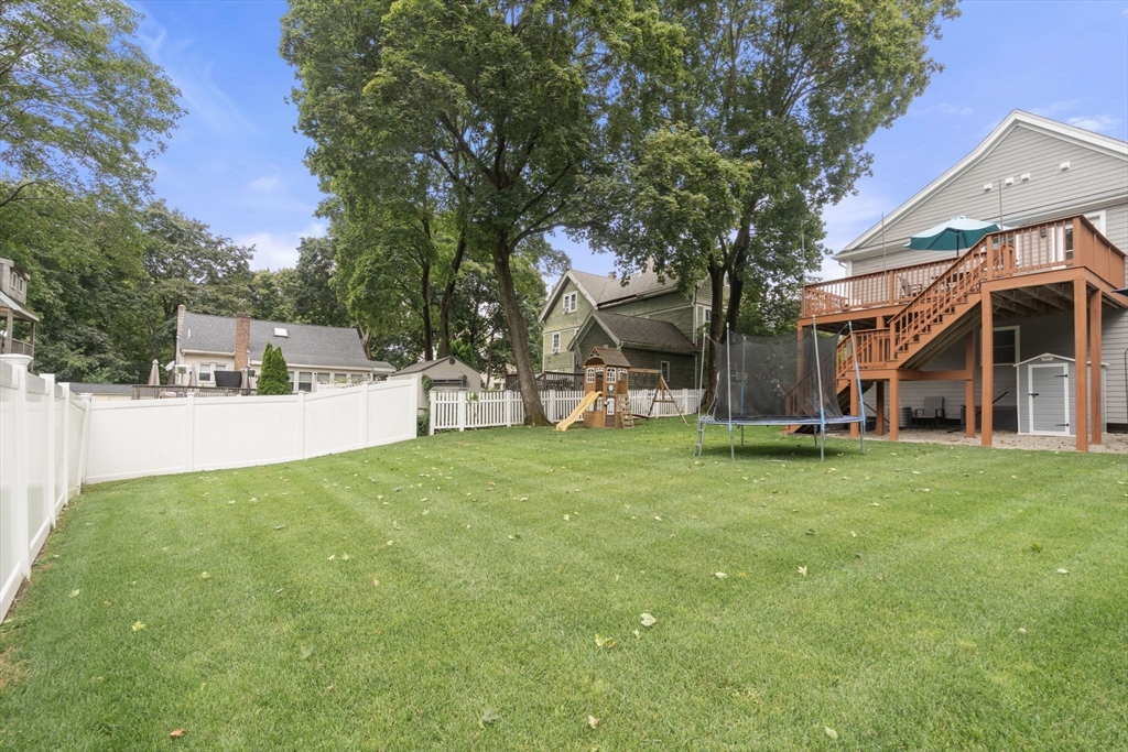 14 Adams St # 14