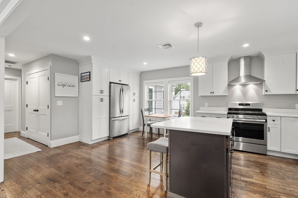 14 Adams St # 14