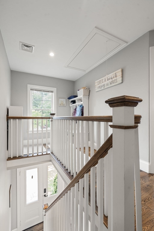 14 Adams St # 14