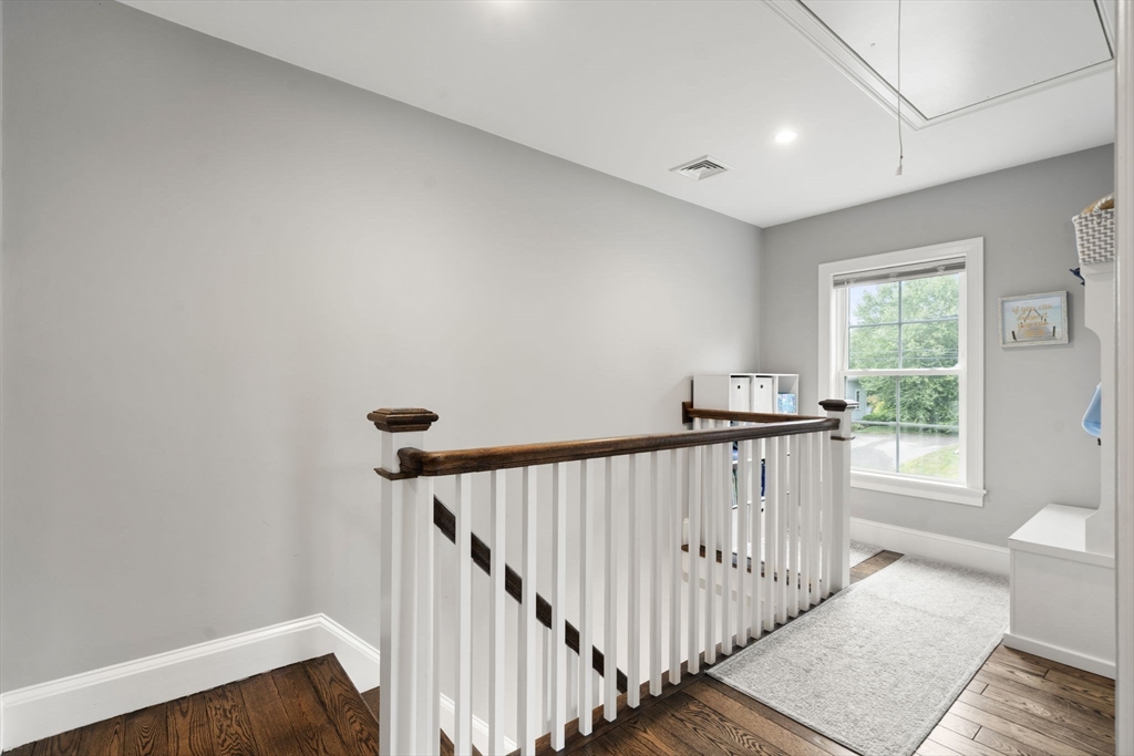 14 Adams St # 14